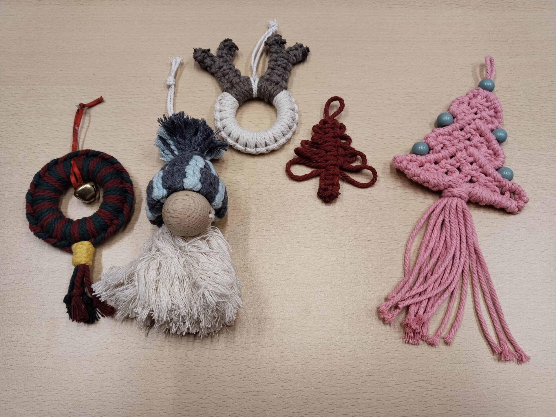 Makramee - Handarbeitsrunde Kreatiwerkstatt